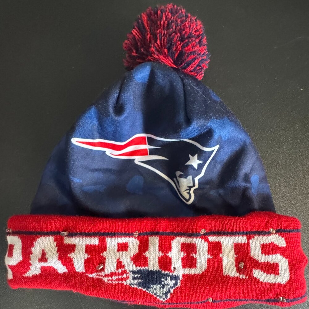 Patriots knit hat with lights